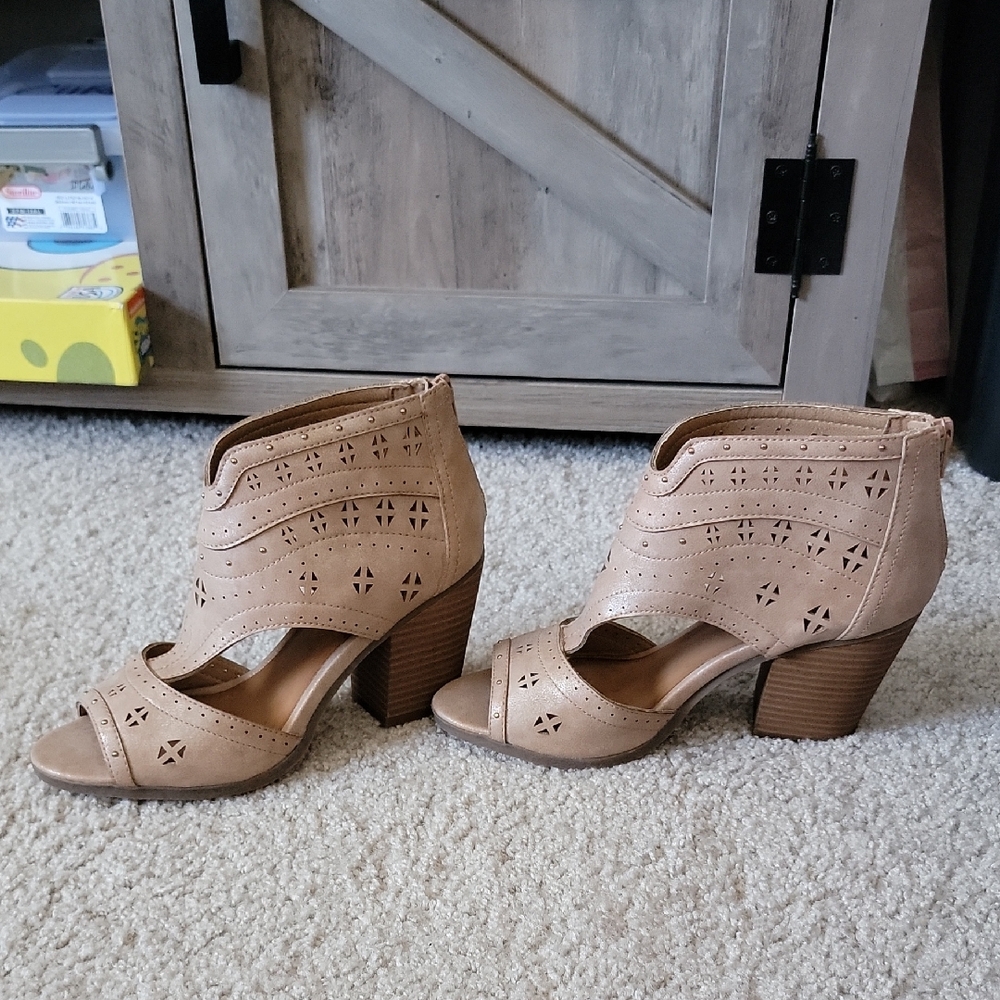 Tan Peep-Toe Ankle Boots Size 8